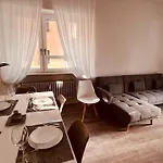 White House Lounge Supreme Apartment